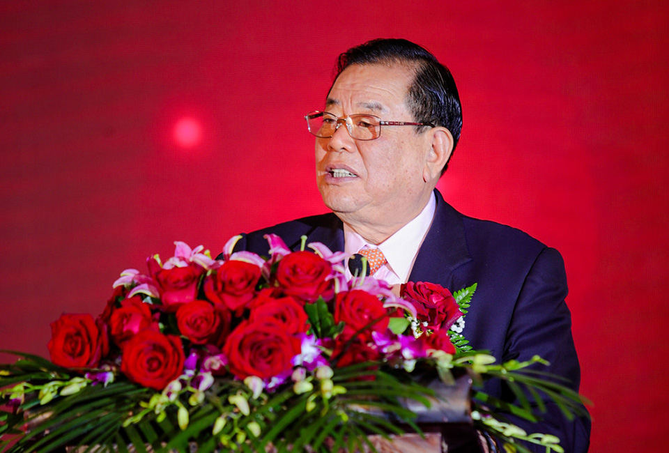 德業(yè)人將用心堅(jiān)守使命,<br>為實(shí)現(xiàn)夢(mèng)想不懼櫛風(fēng)沐雨、砥礪前行。